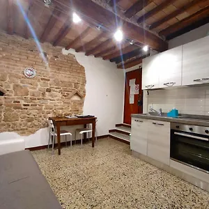  Appartamento Casa Vicolo Delle Chiavi